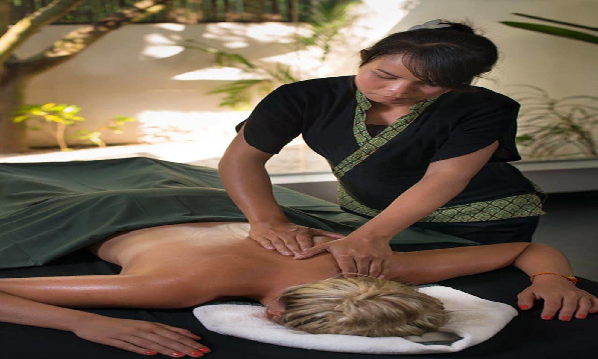 Green Park Village Guesthouse Siem Reap Exteriör bild